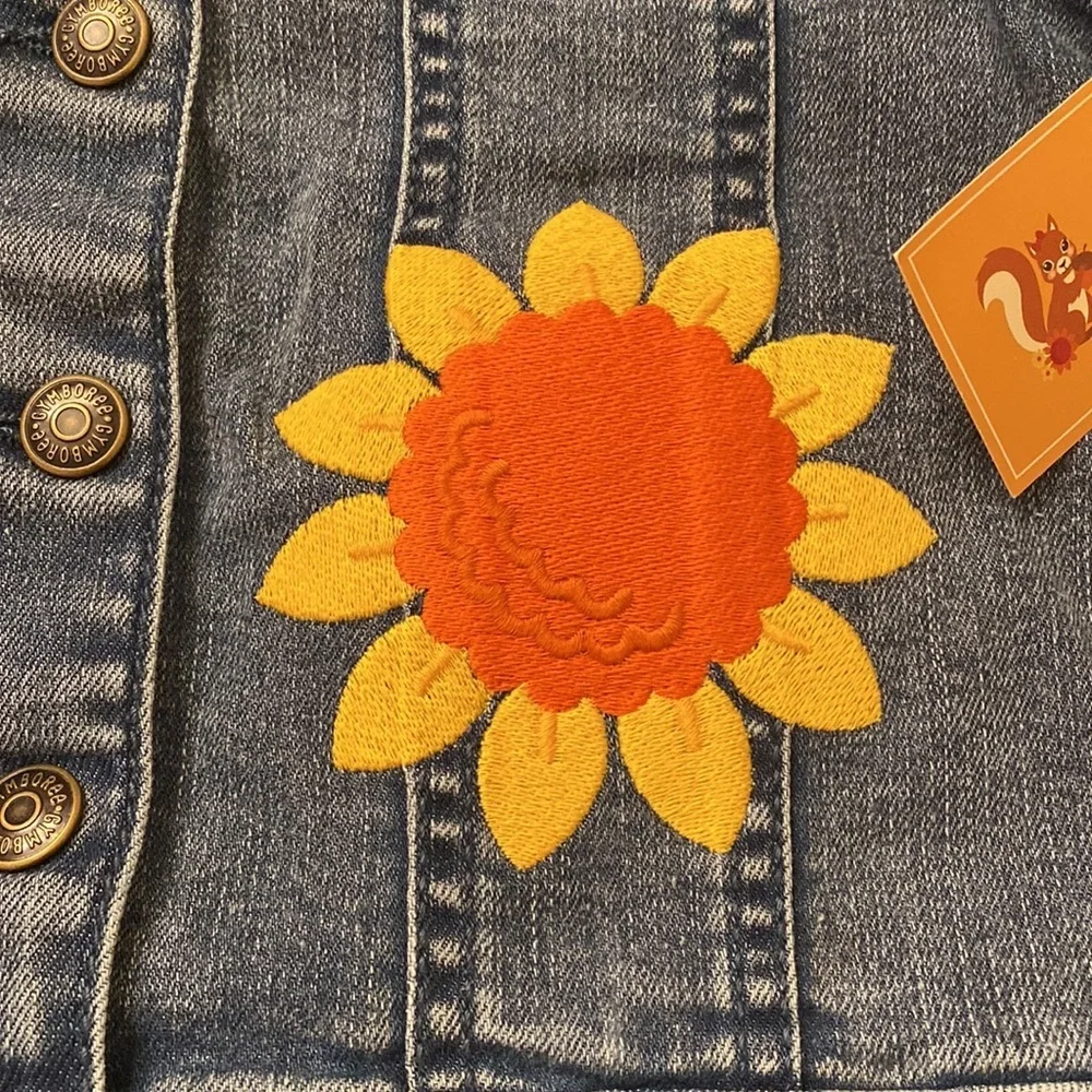 NWT Gymboree jean jacket with Sherpa collar and sunflower appliqués. Size 6